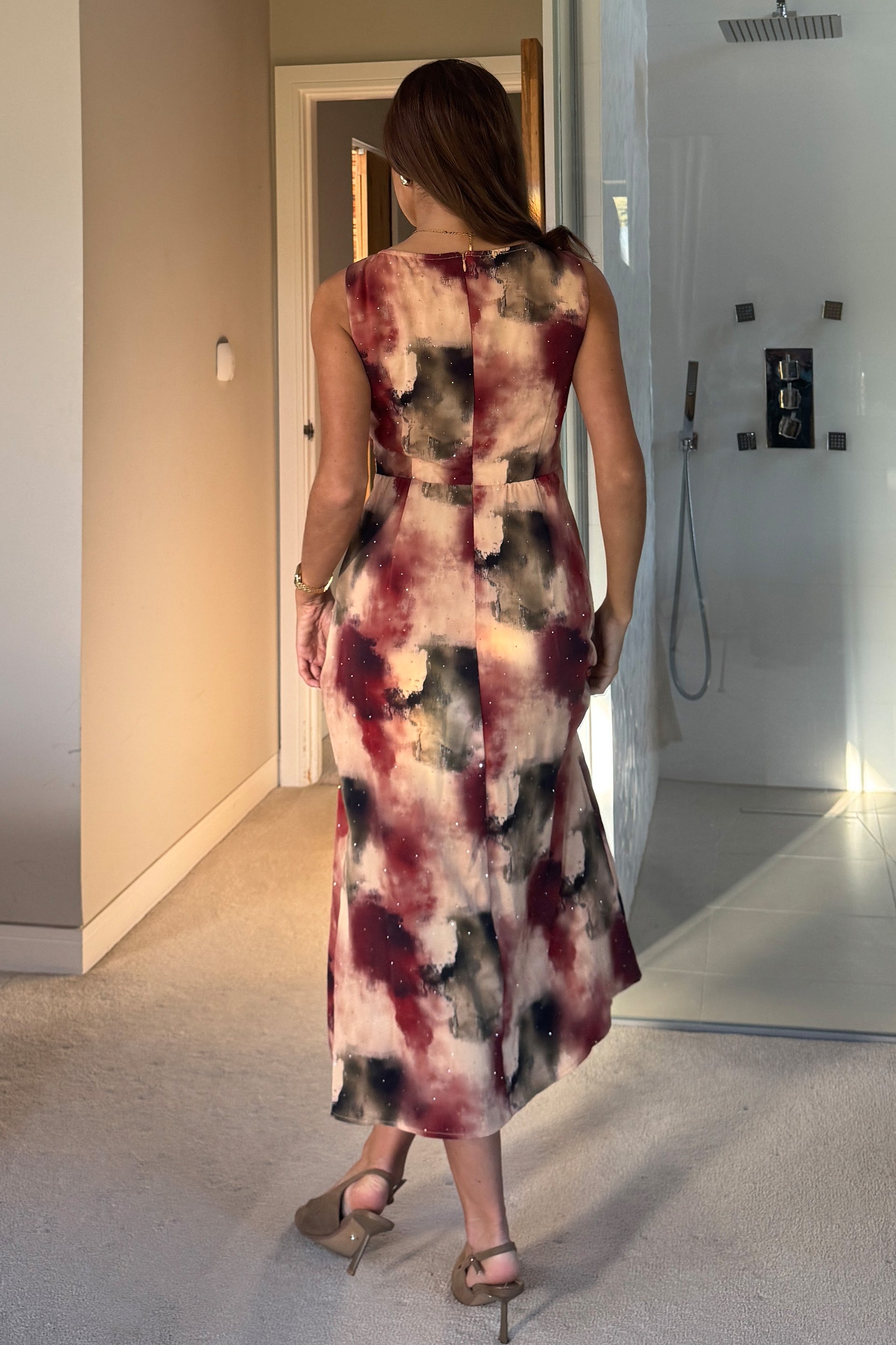 Bay Boat Neck Keyhole Detail Midi Dress Brown Abstract