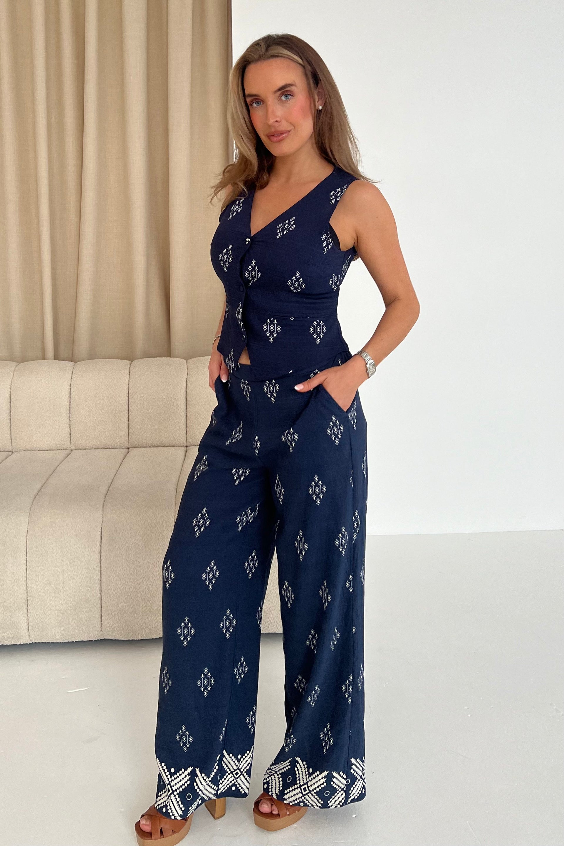 Cara Viscose Blend Printed Trouser In Navy