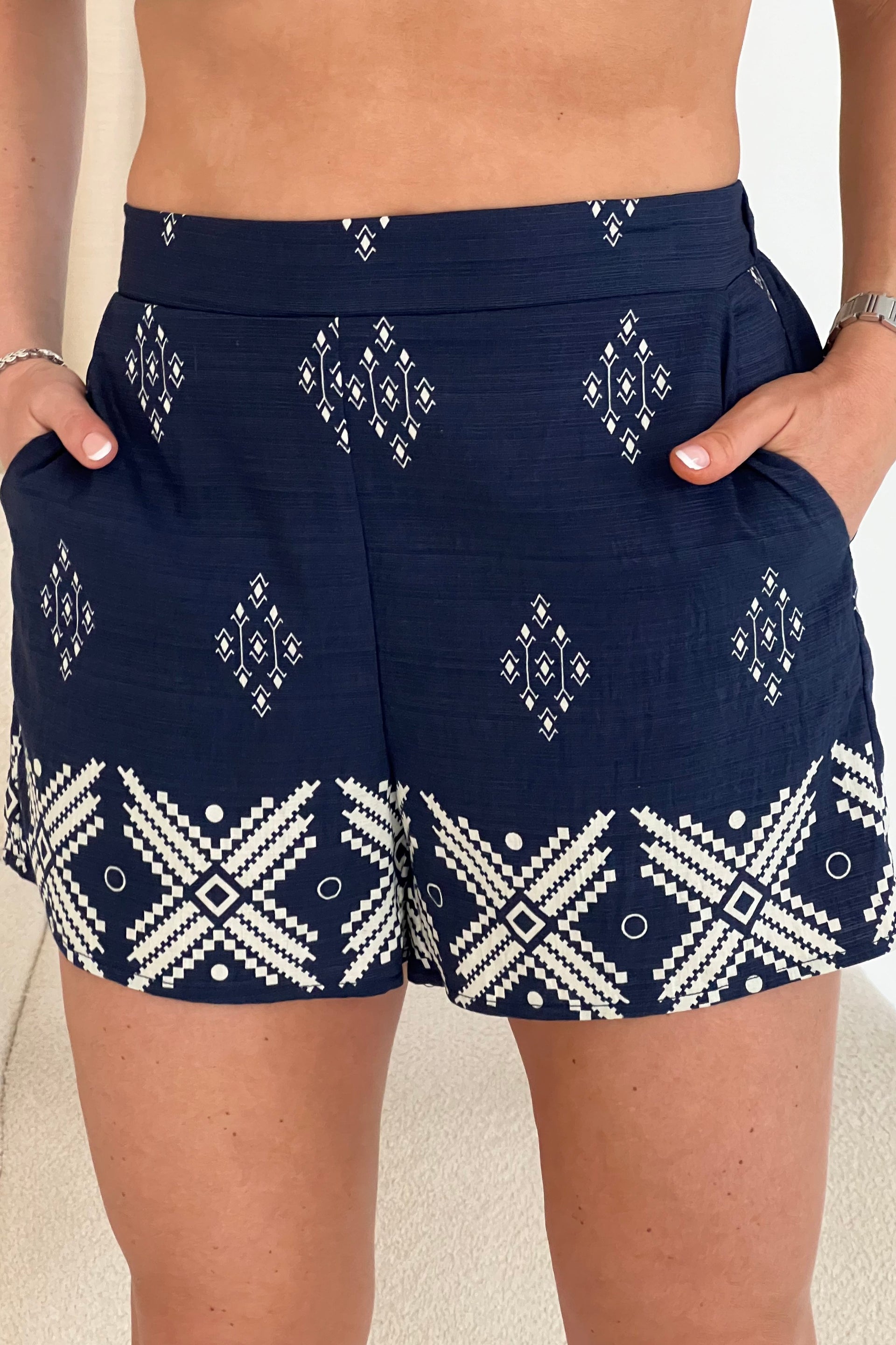 Cara Viscose Blend Printed Shorts In Navy