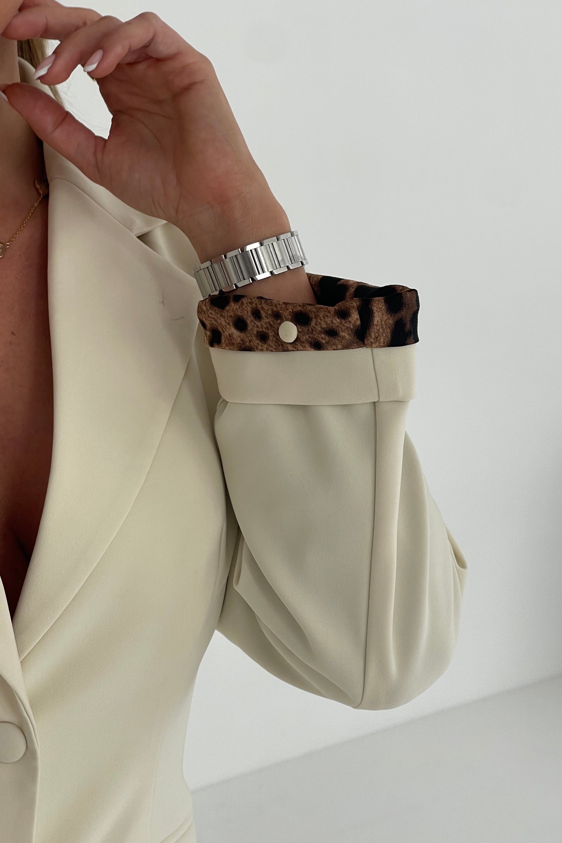 Stevie Classic Fitted Blazer Ivory