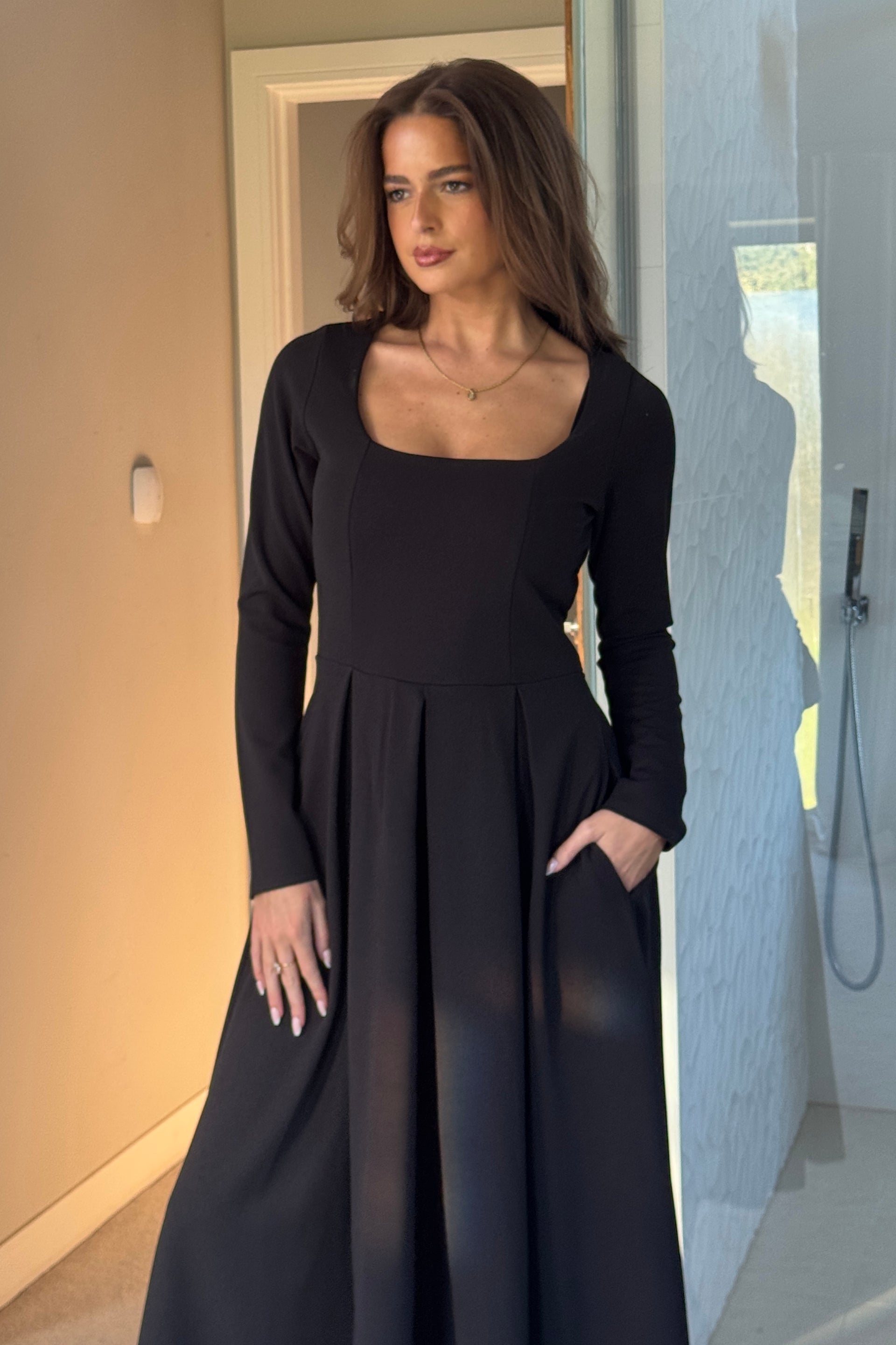 Evie Square Neck Long Sleeve Midi Dress Black