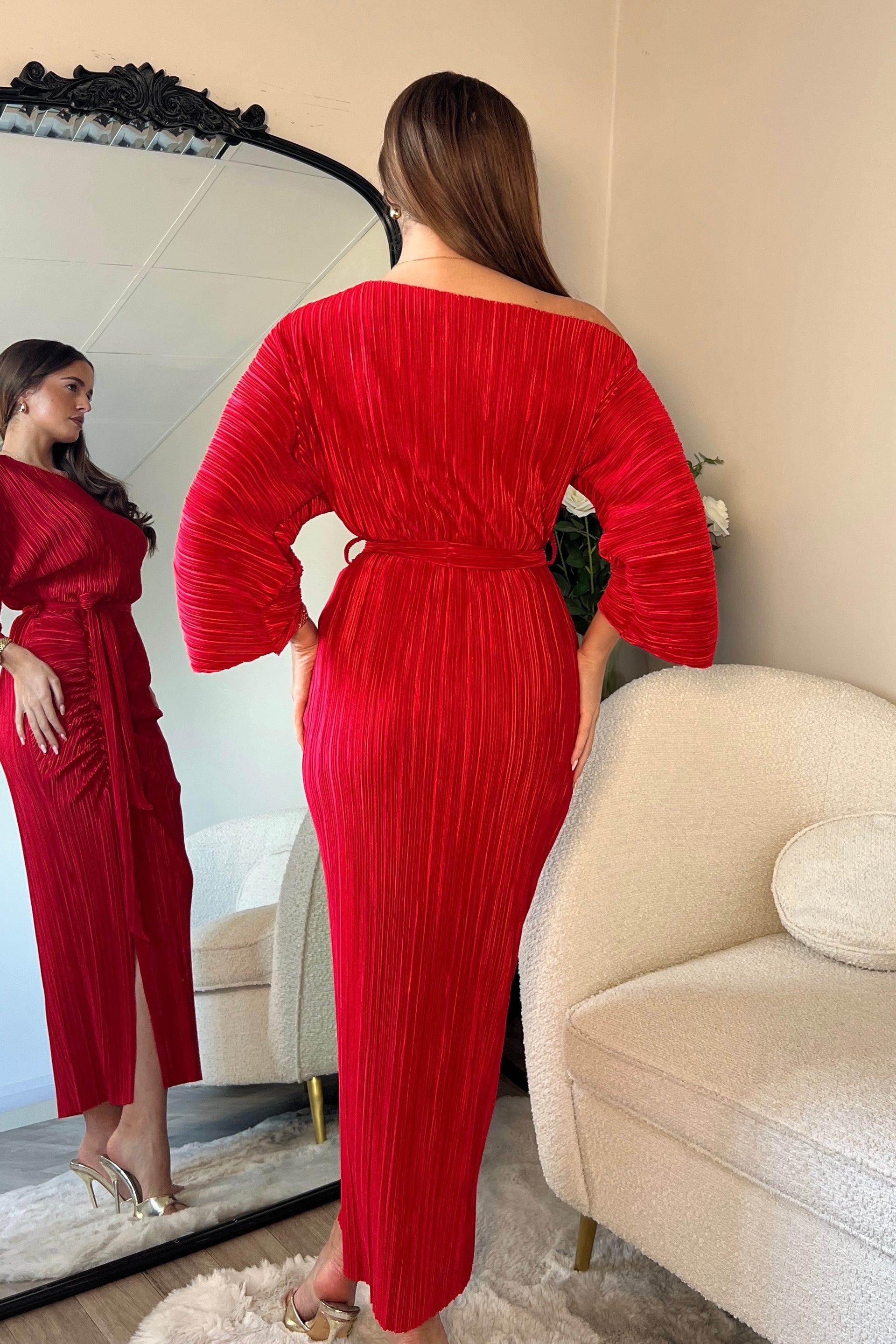 Vendy Off The Shoulder Ruched Detail Midi Dress Red