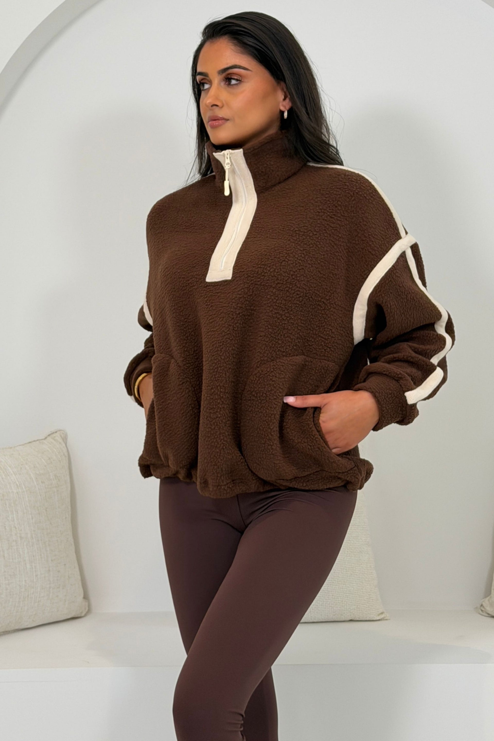 Lilo Contrast Binding 1/4 Zip Pocket Detail Fleece Chocolate
