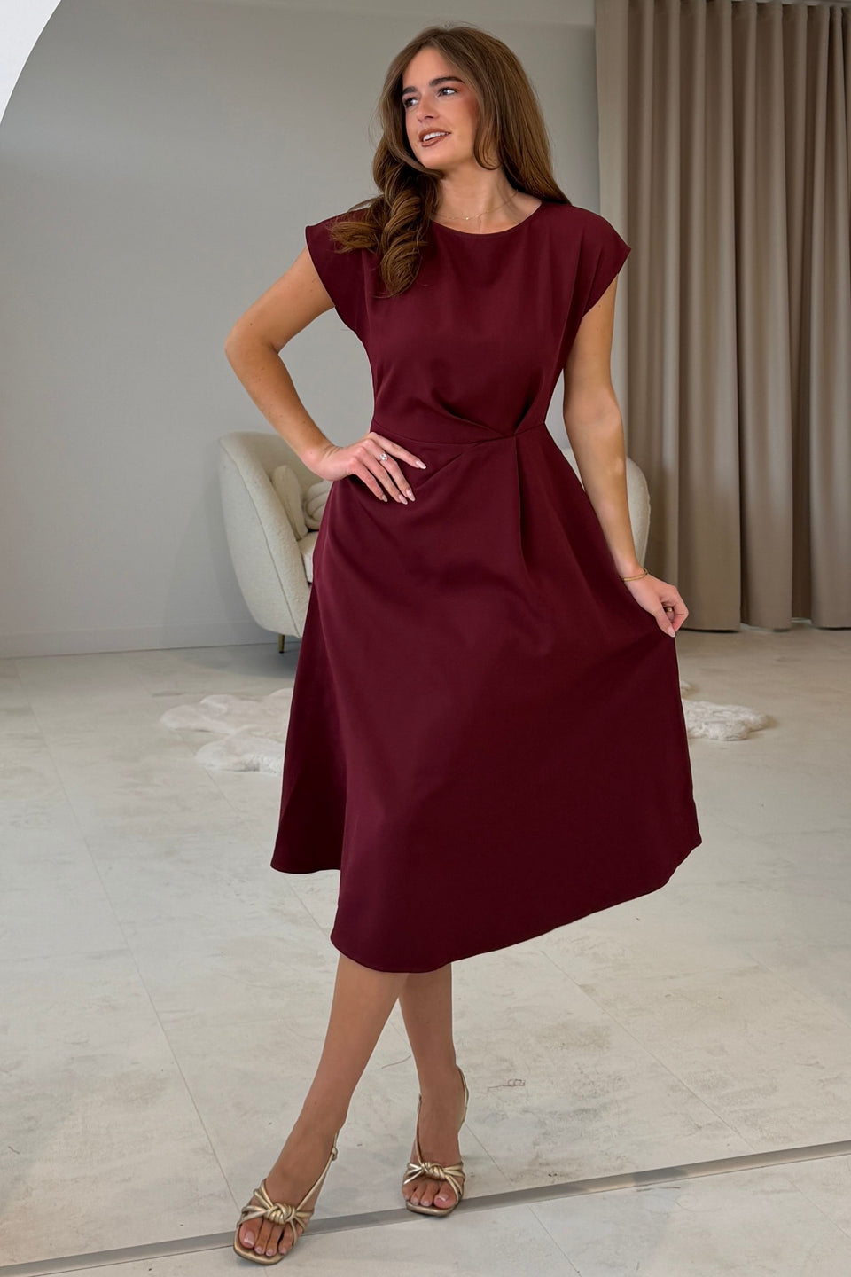 Leni Pleated Midi Dress Wine