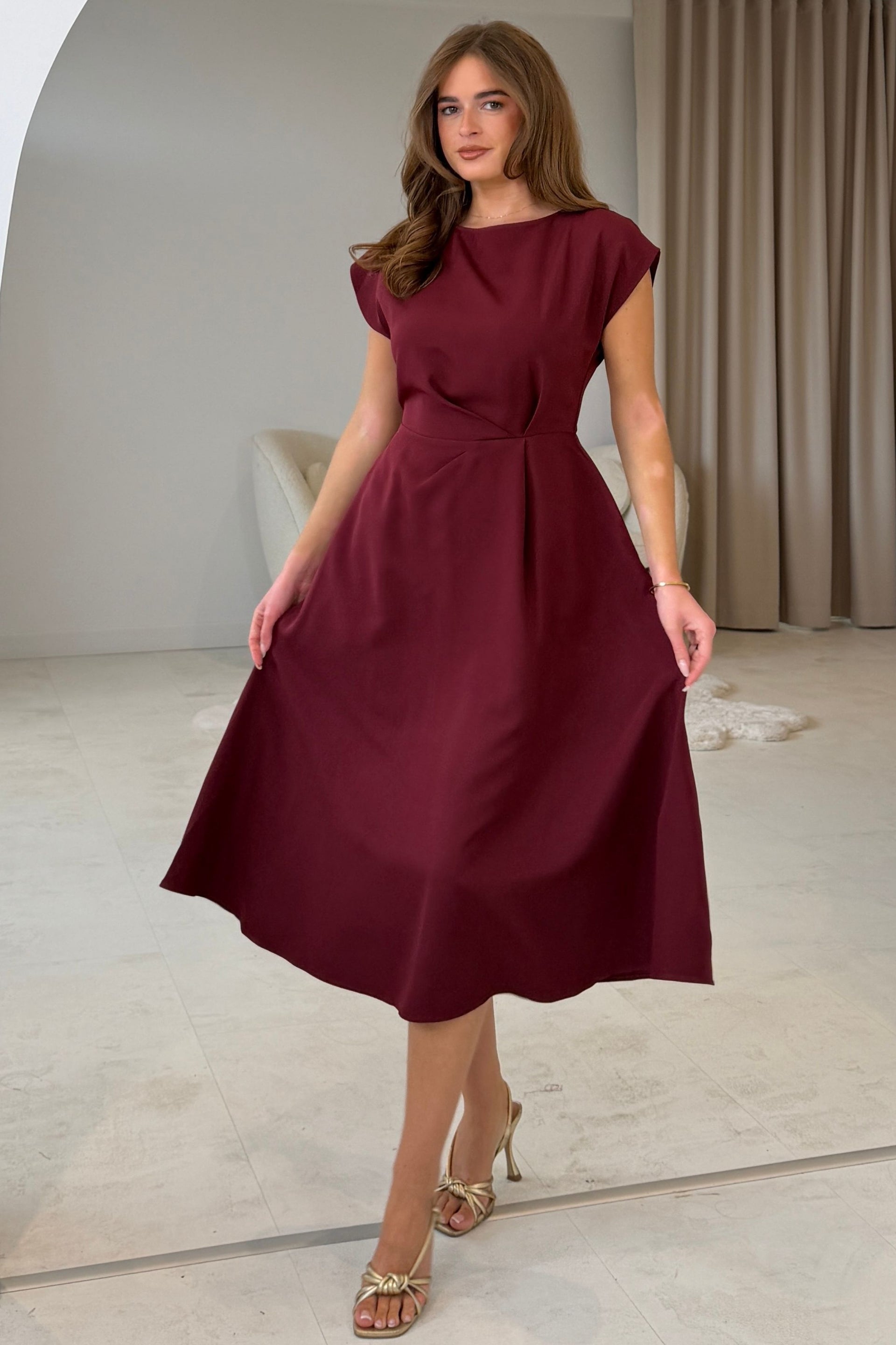 Leni Pleated Midi Dress Wine