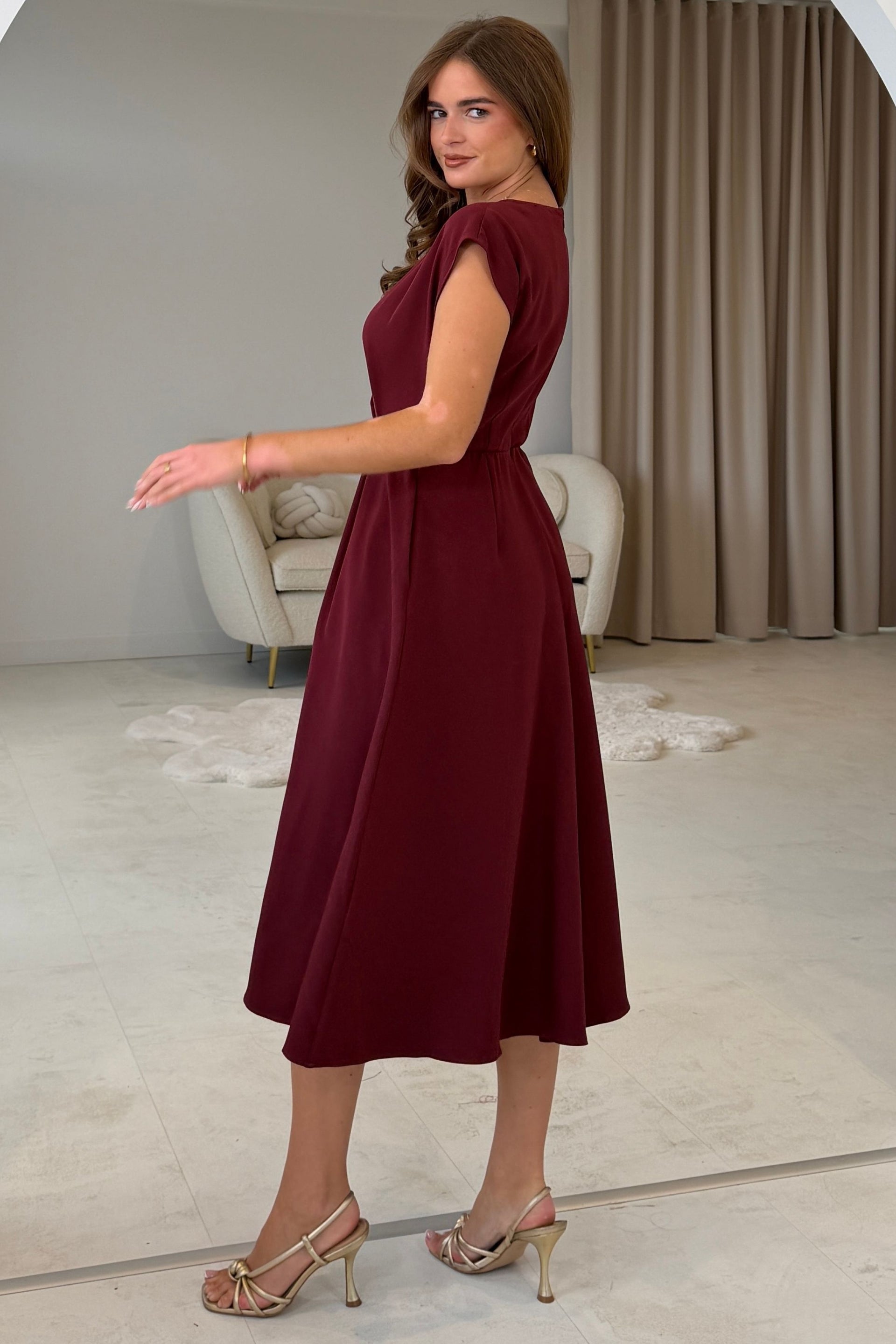 Leni Pleated Midi Dress Wine