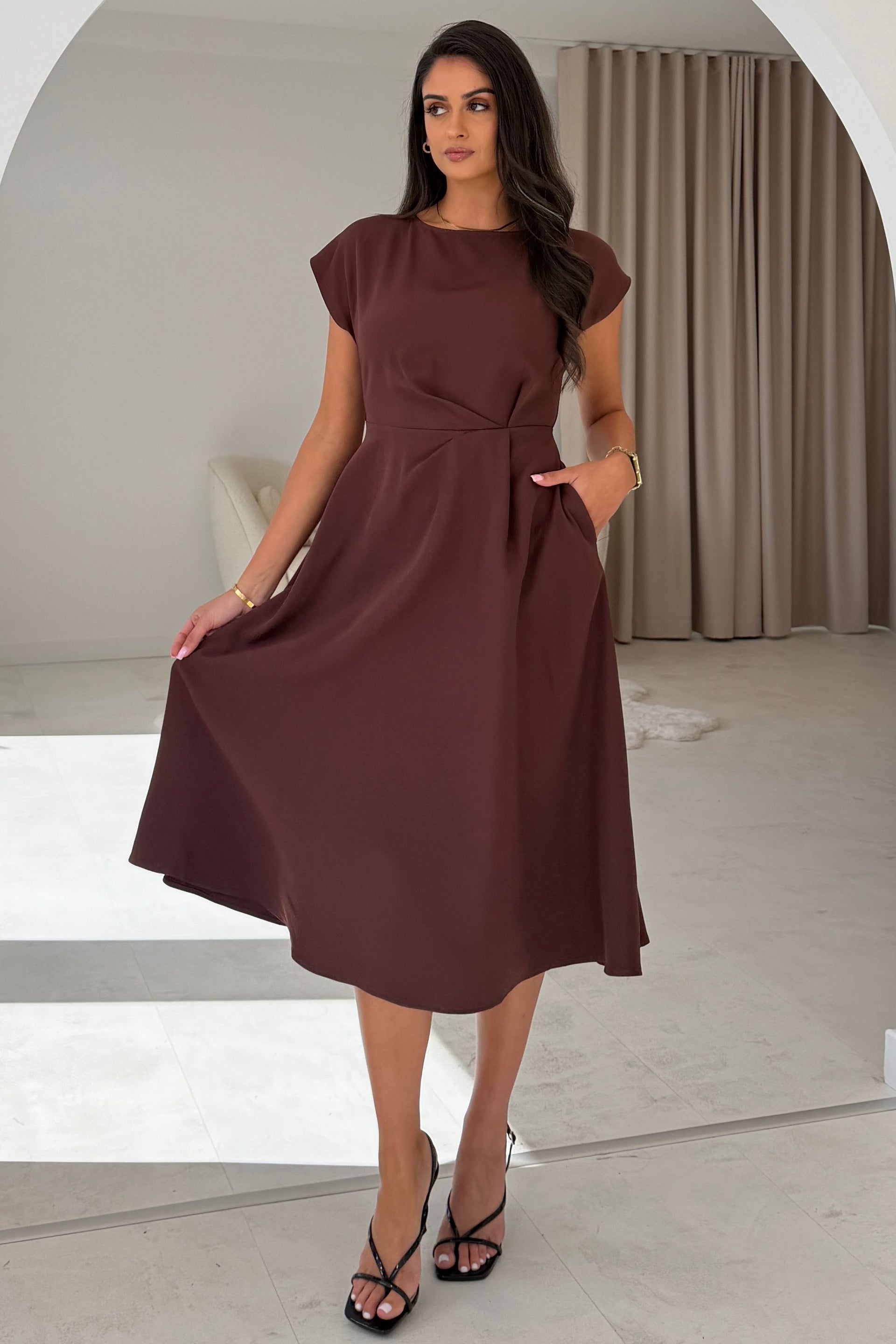 Leni Pleated Midi Dress Brown