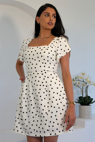 Dresses/Mini Dresses