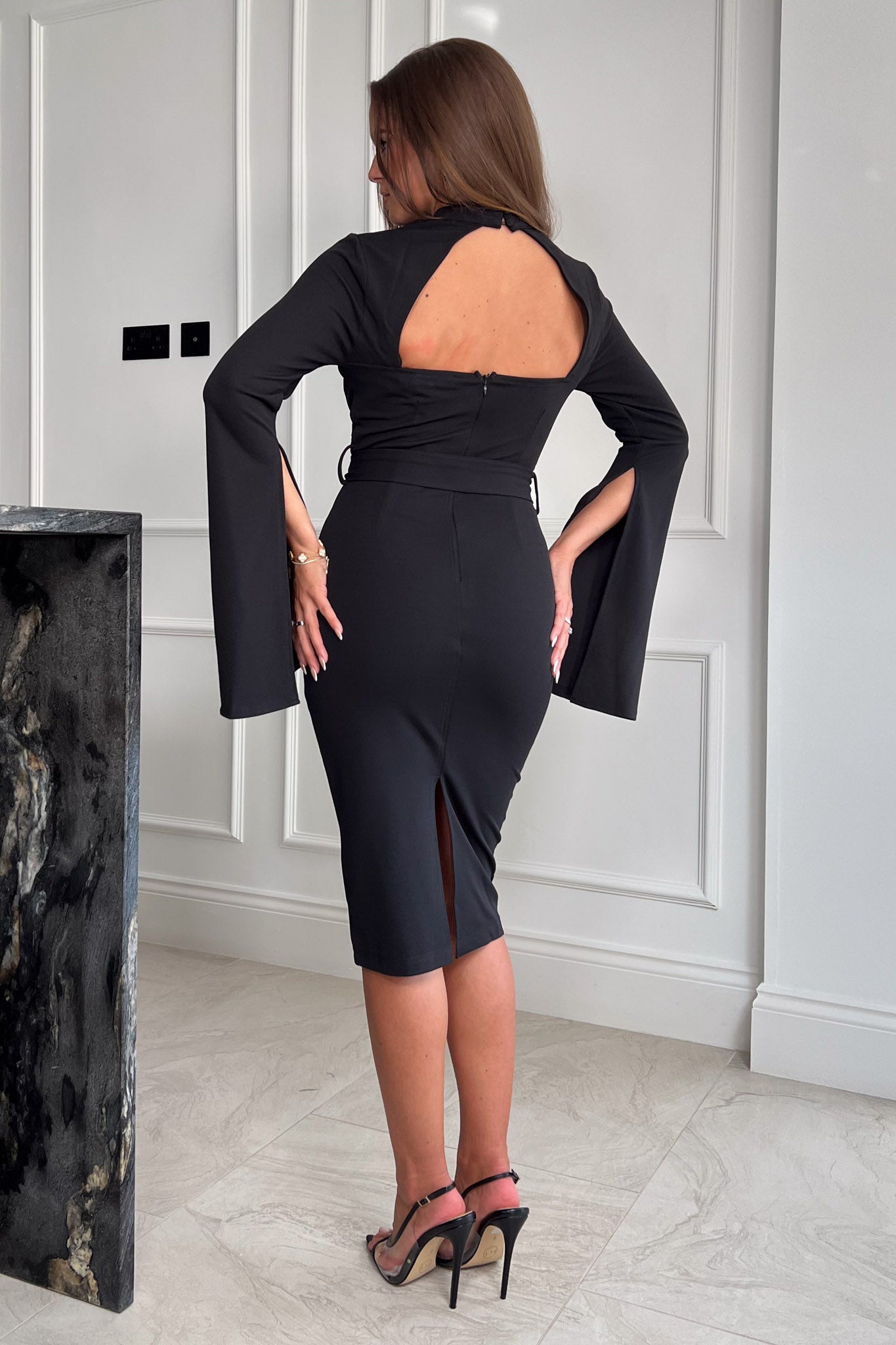 Bonnie Cape Sleeve Midi Dress Black