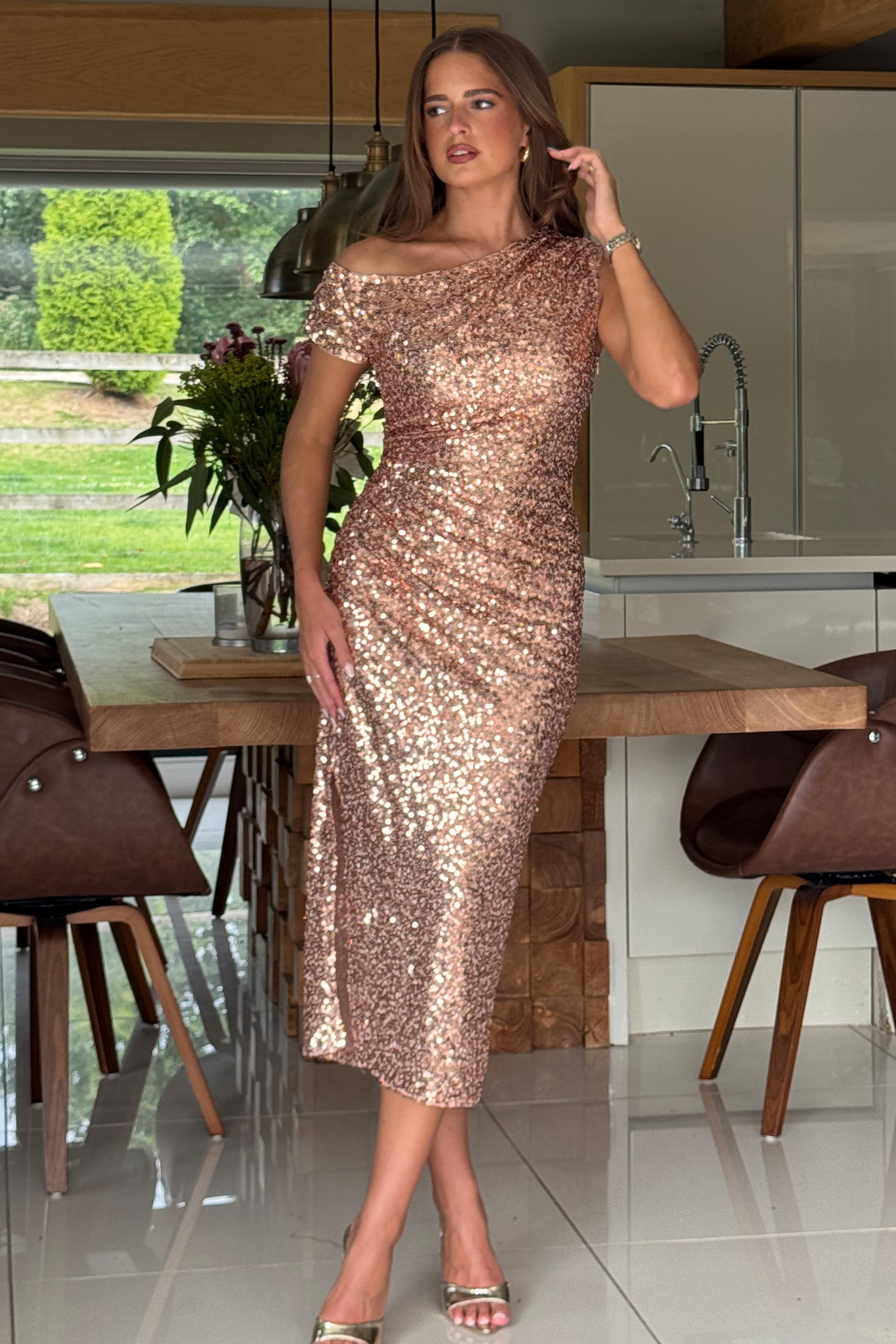 Donna Asymmetric Gold Sequin Maxi Dress