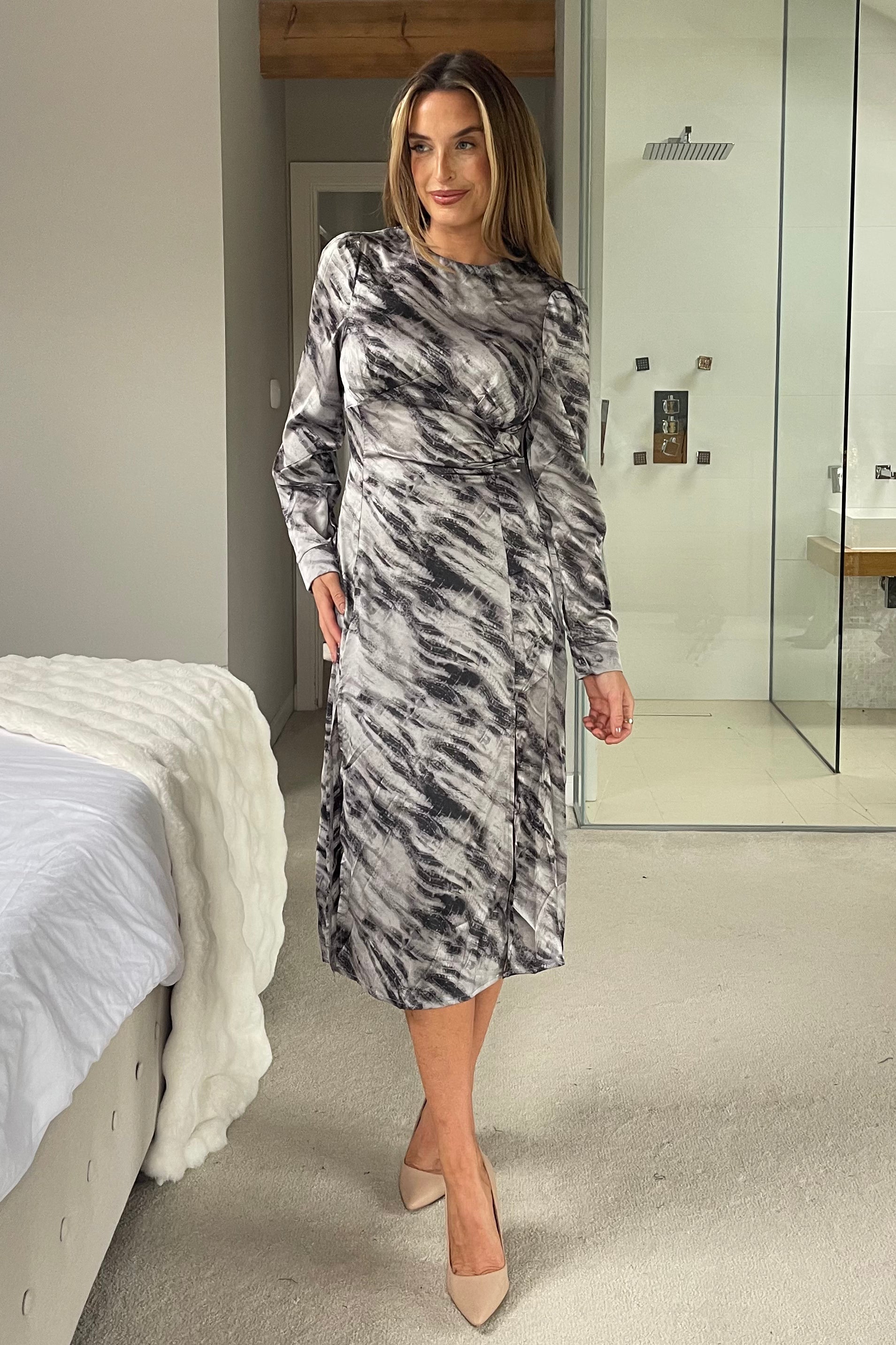 Cass Grey Print Long Sleeve Midi Dress