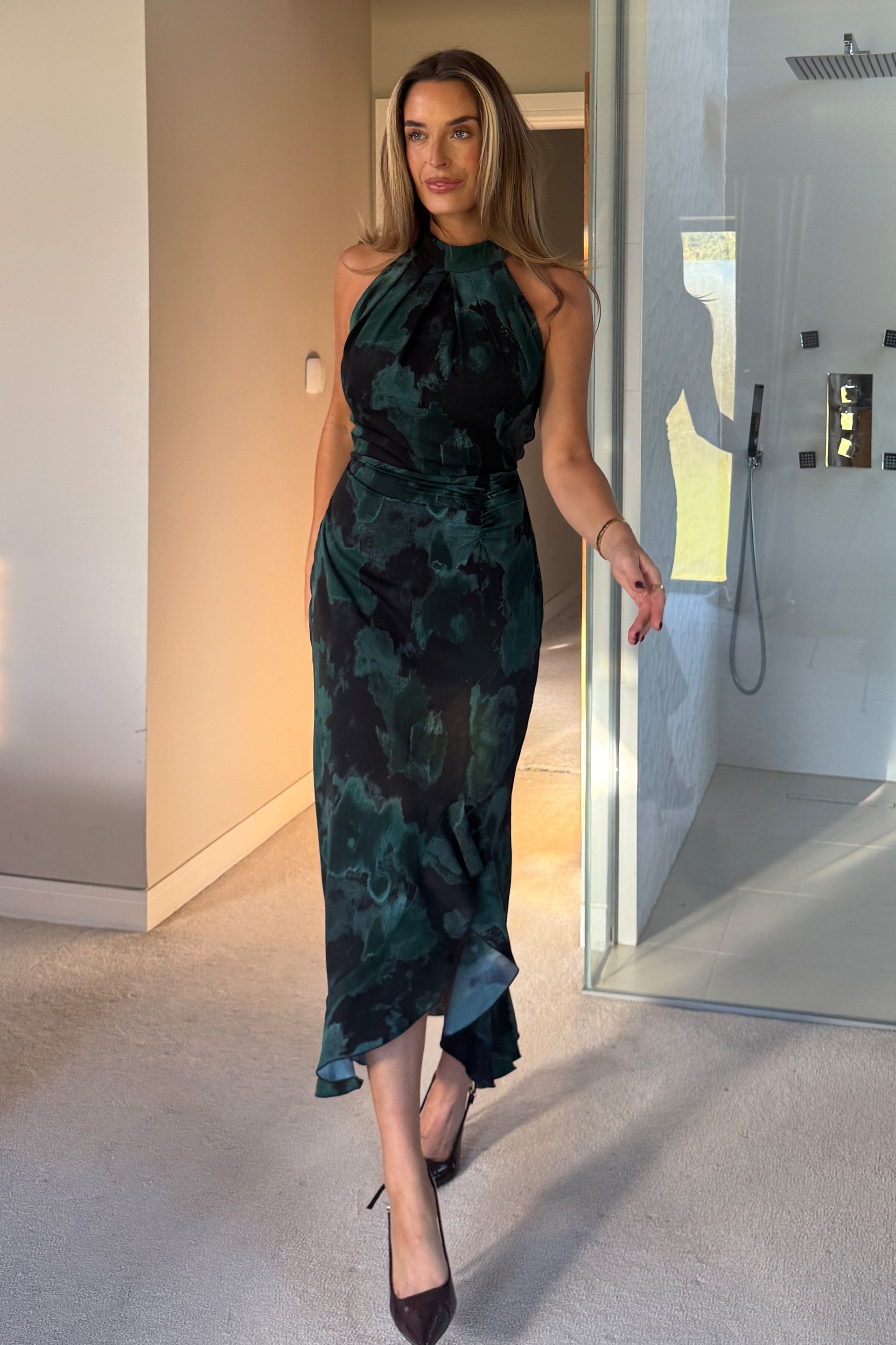 Amani Ruched Halter Neck Midi Dress Green Print – Girl In Mind