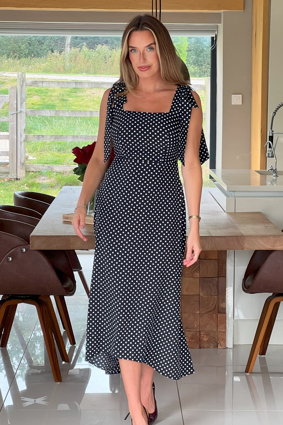 Jovi Tie Shoulder Square Neck Midi Dress Black Spot