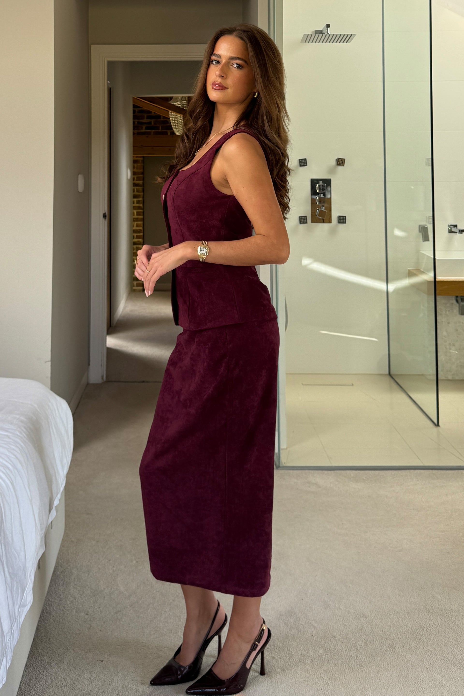Vicky Reversible Tailored Suede Skirt Berry