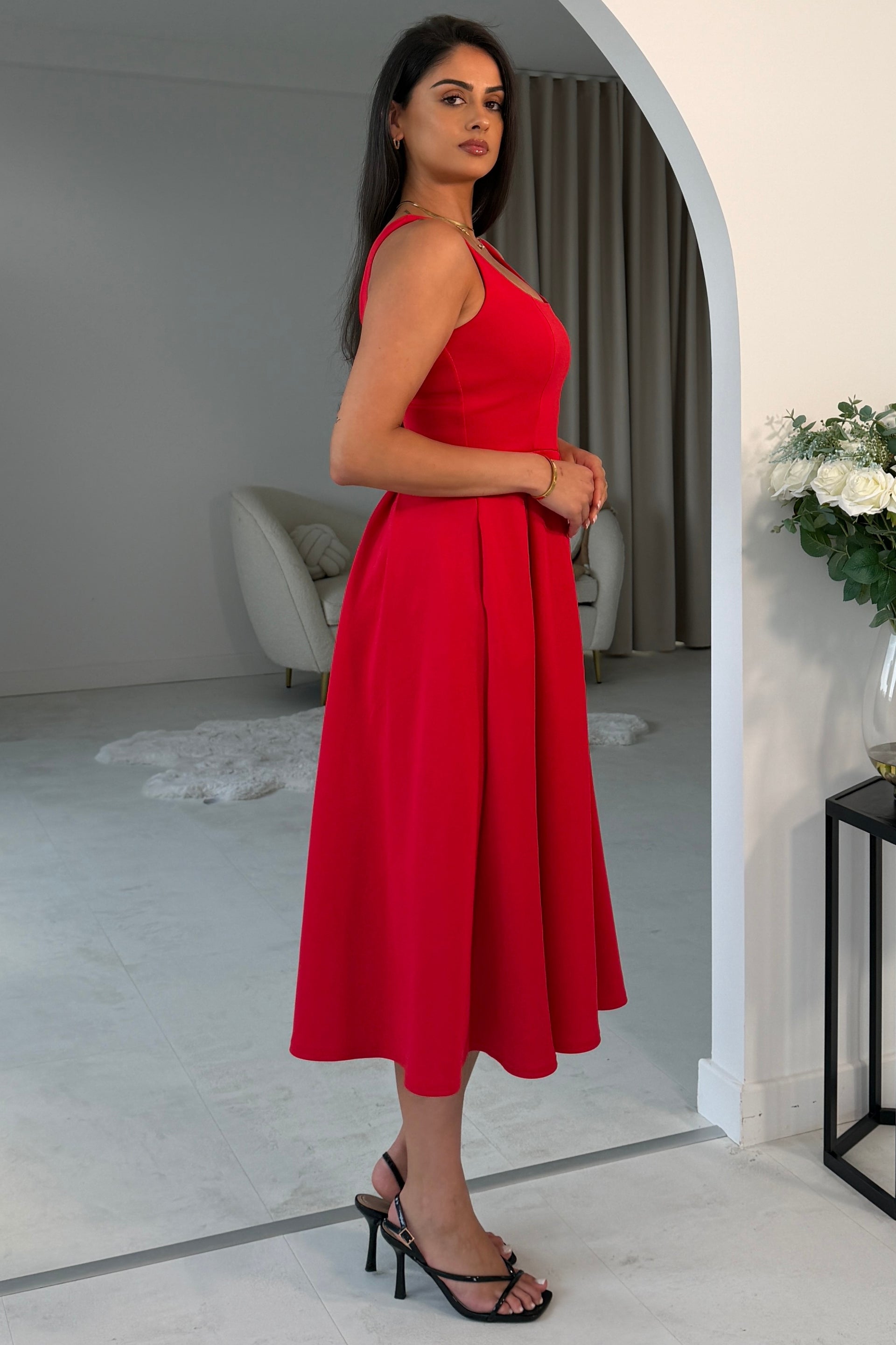 Erica Square Neck Pleated Midi Dress Red