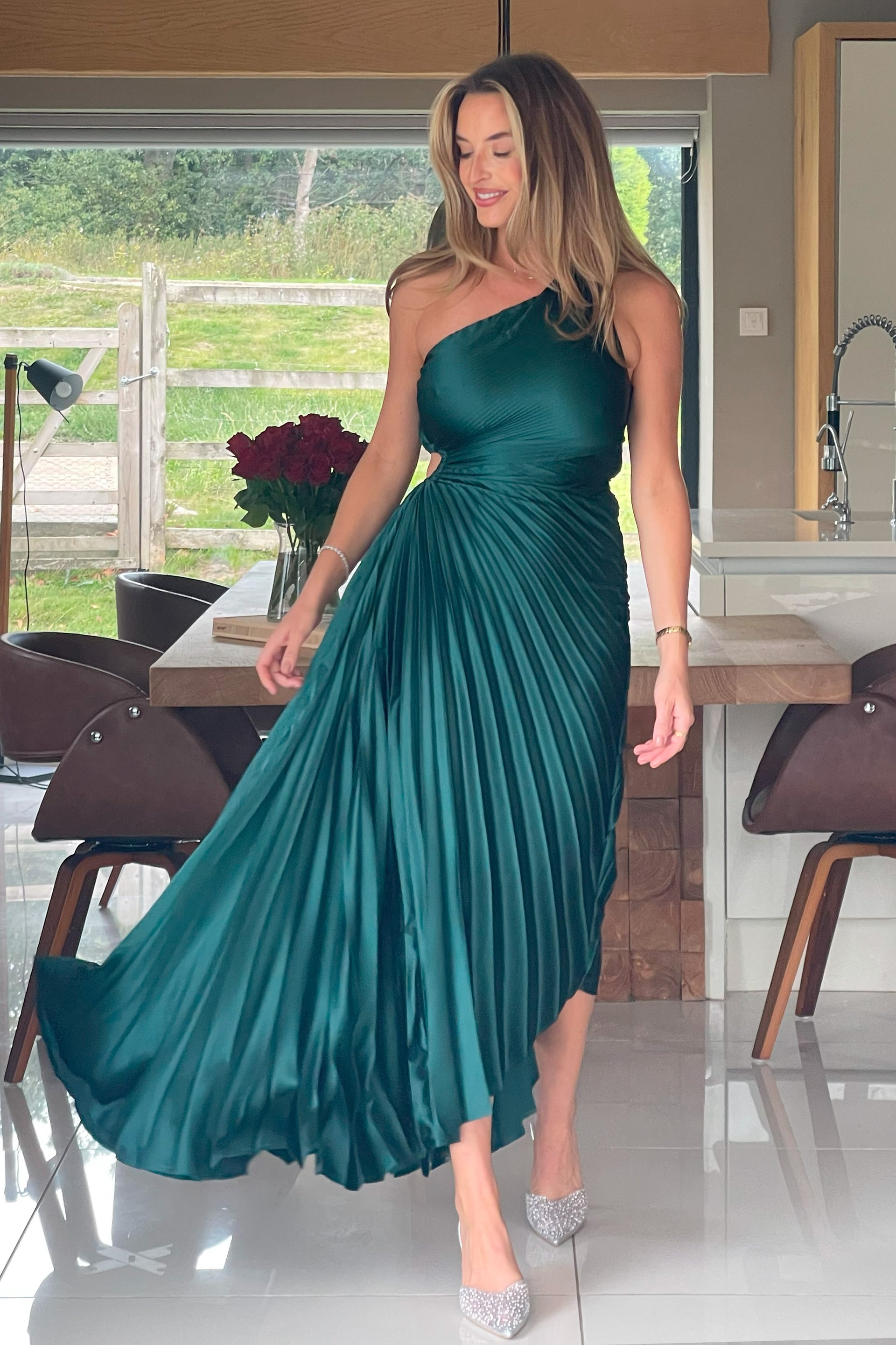 Aoife One Shoulder Pleated Midi Dress Emerald Girl In Mind Aoife One Shoulder Pleated Midi Dress Emerald Girl In Mind