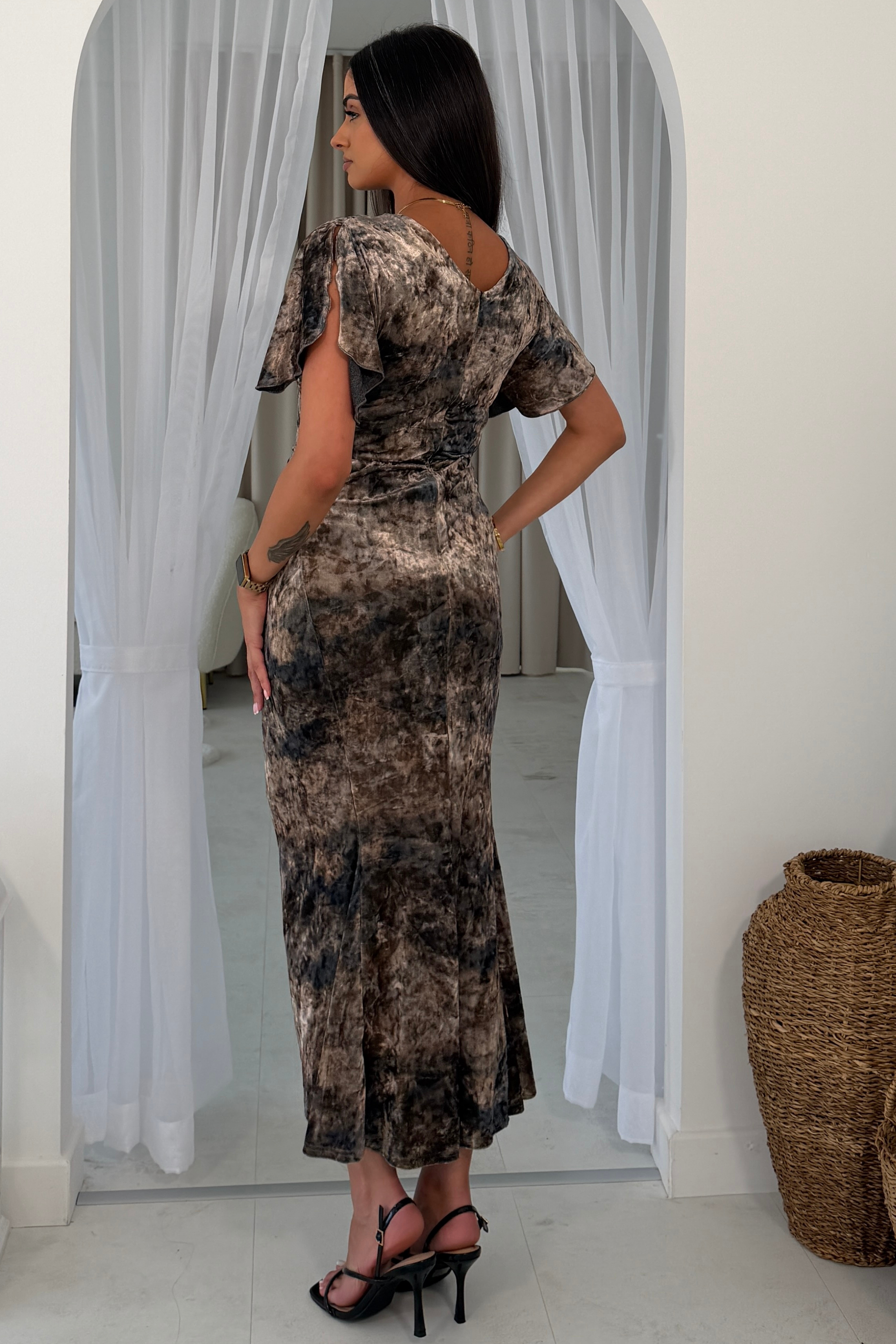 Cleo Ruched Detail Midi Dress In Abstract Gold Print Velvet
