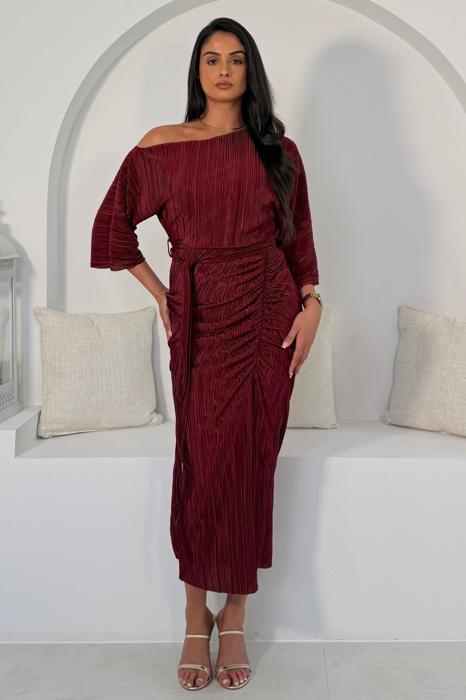 Vendy Off The Shoulder Ruched Detail Midi Dress Berry