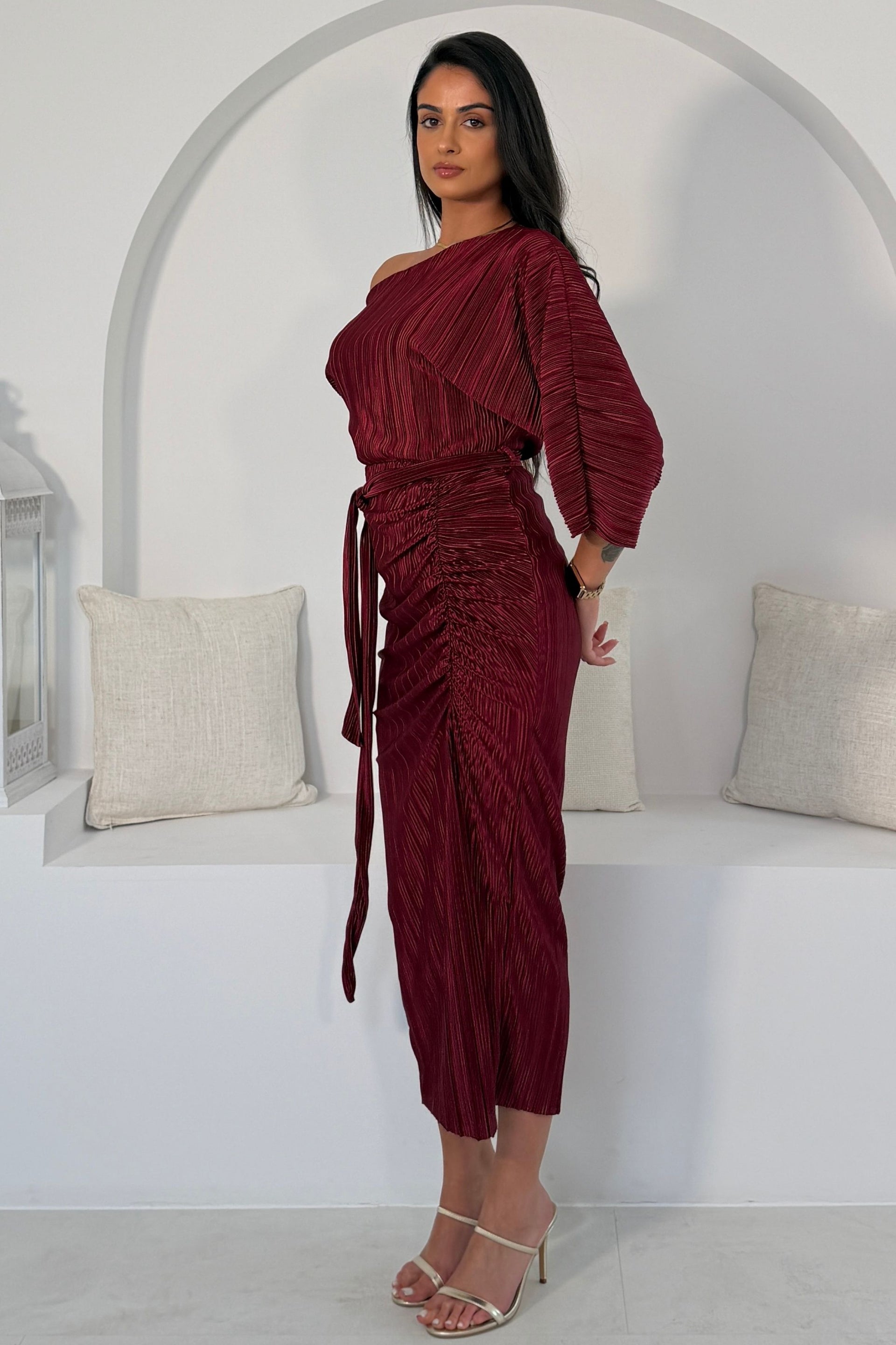 Vendy Off The Shoulder Ruched Detail Midi Dress Berry