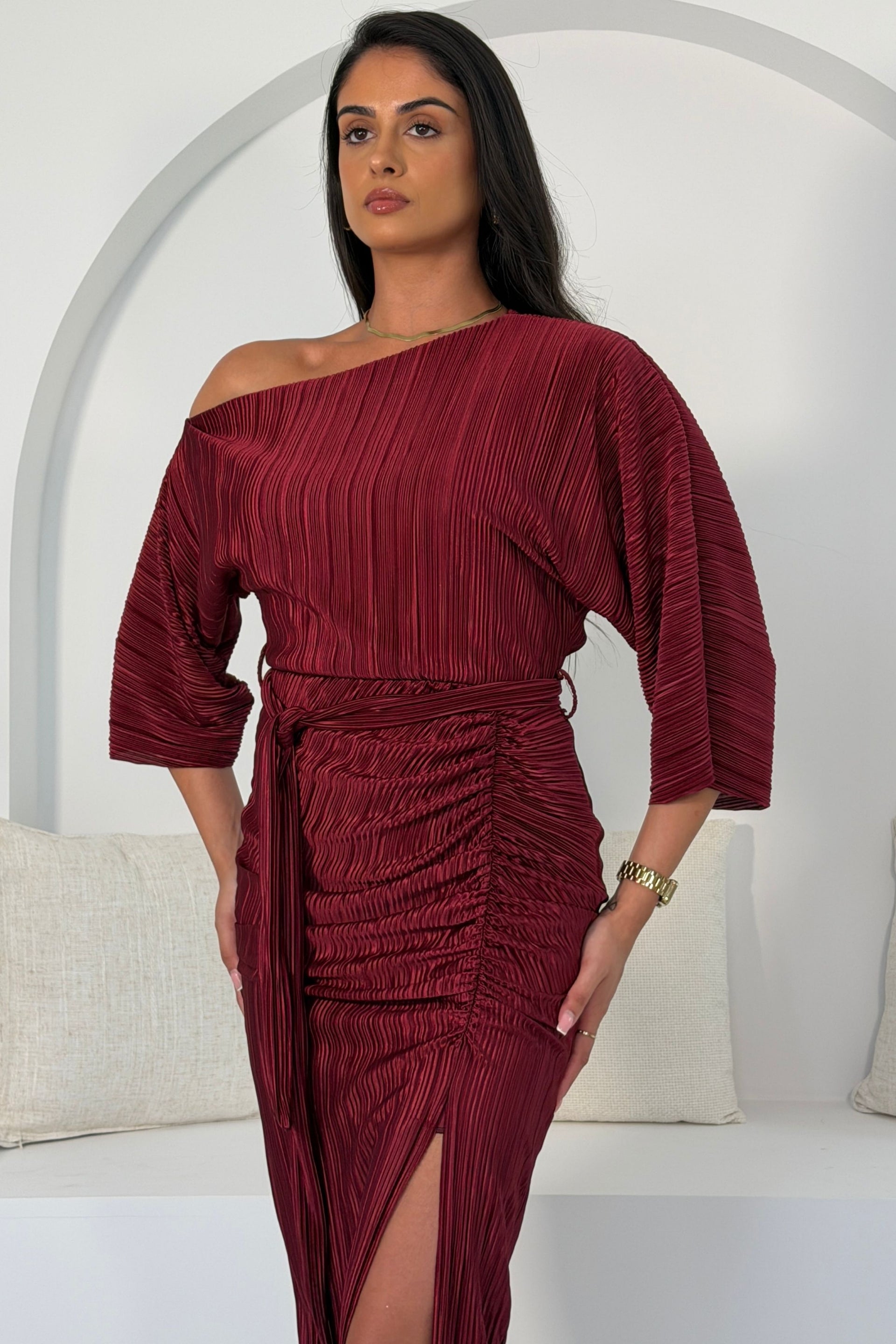 Vendy Off The Shoulder Ruched Detail Midi Dress Berry