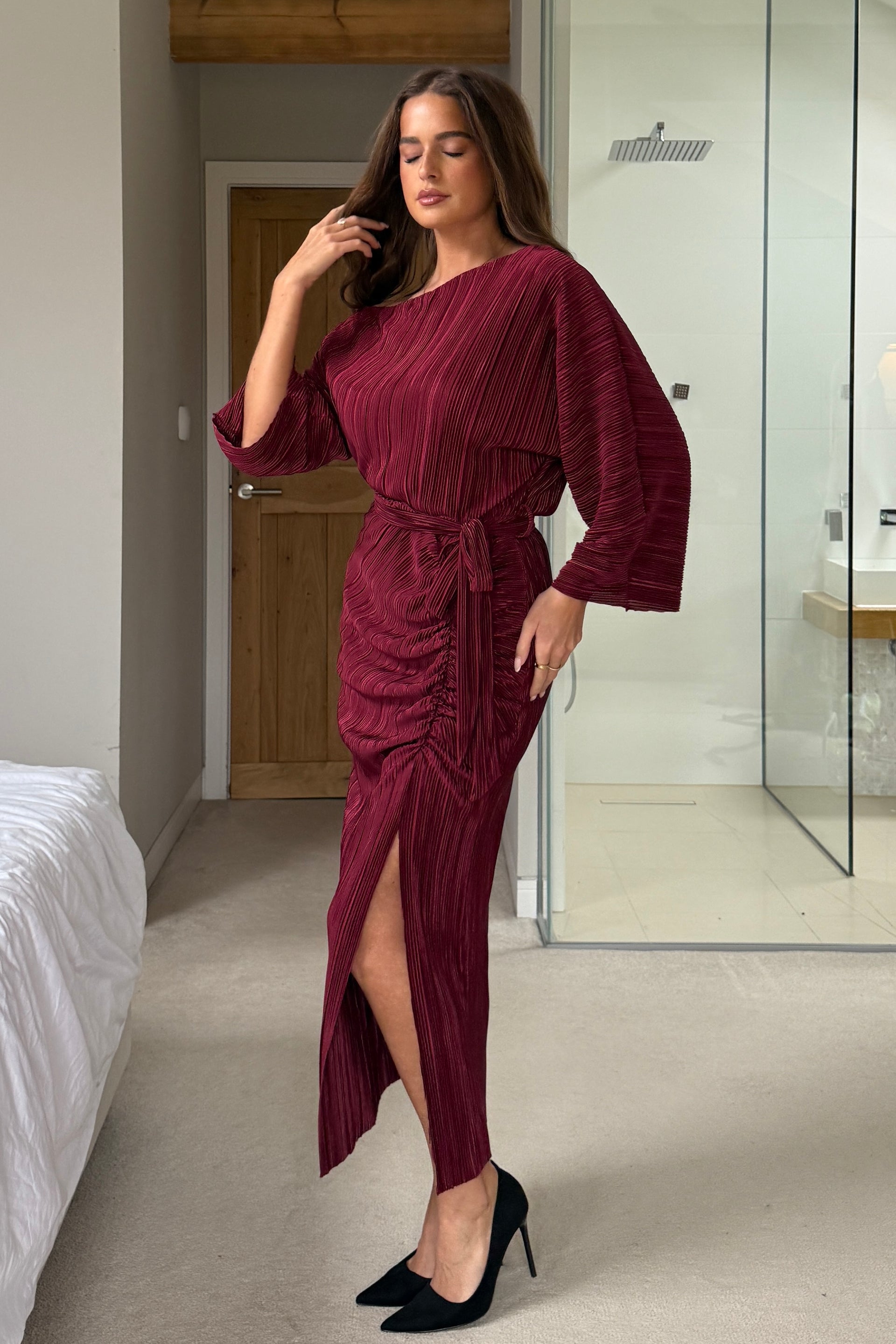 Vendy Off The Shoulder Ruched Detail Midi Dress Berry