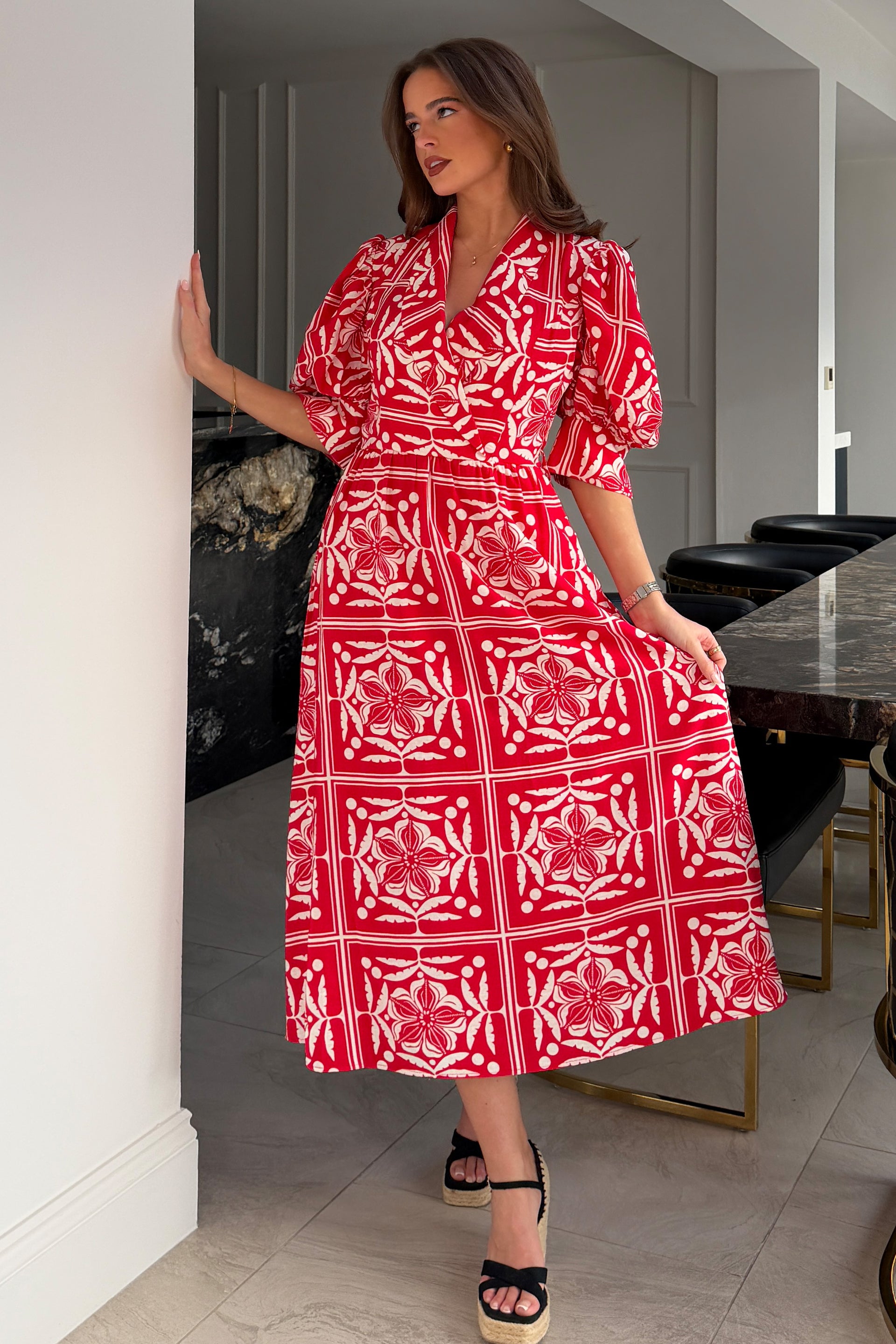 Fara Collar Midi Dress Red