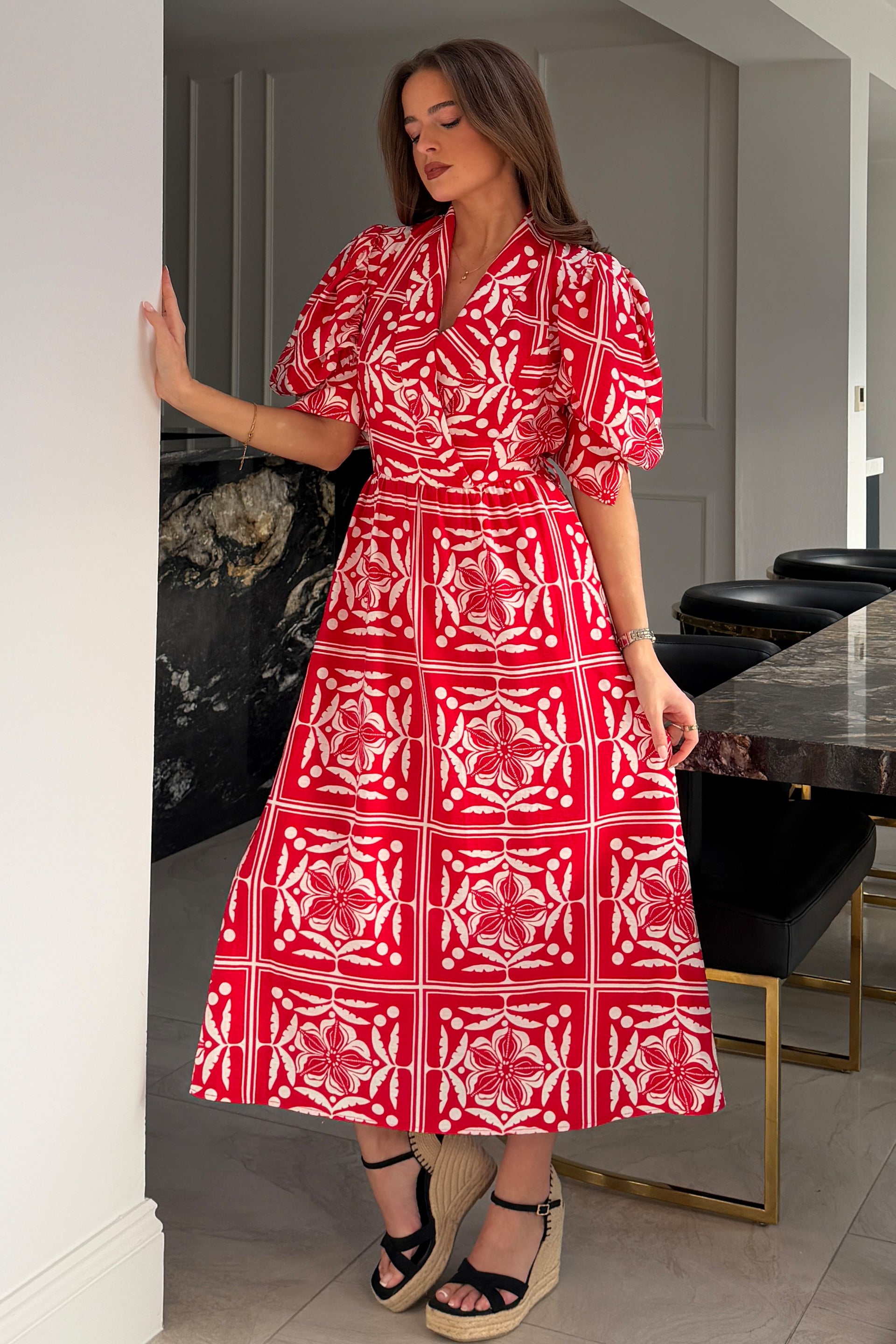 Fara Collar Midi Dress Red