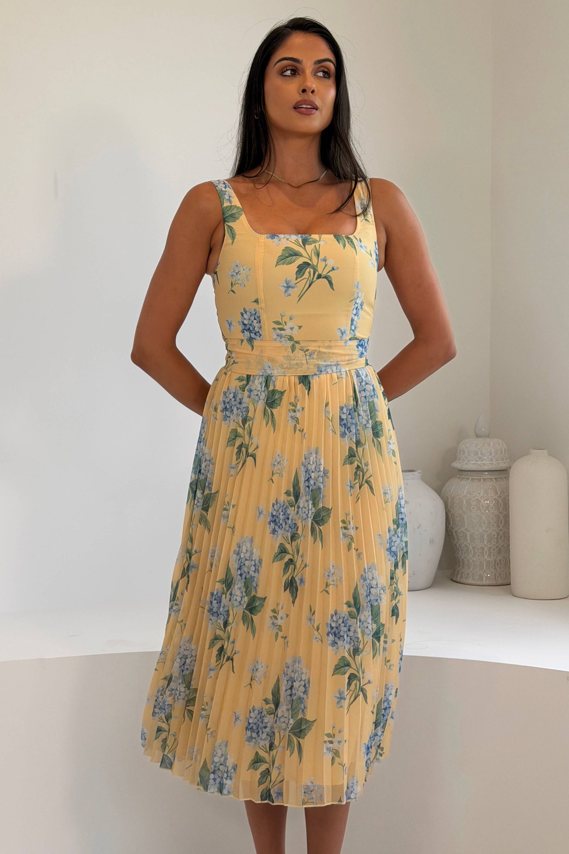 LOLA IN YELLOW PRINT