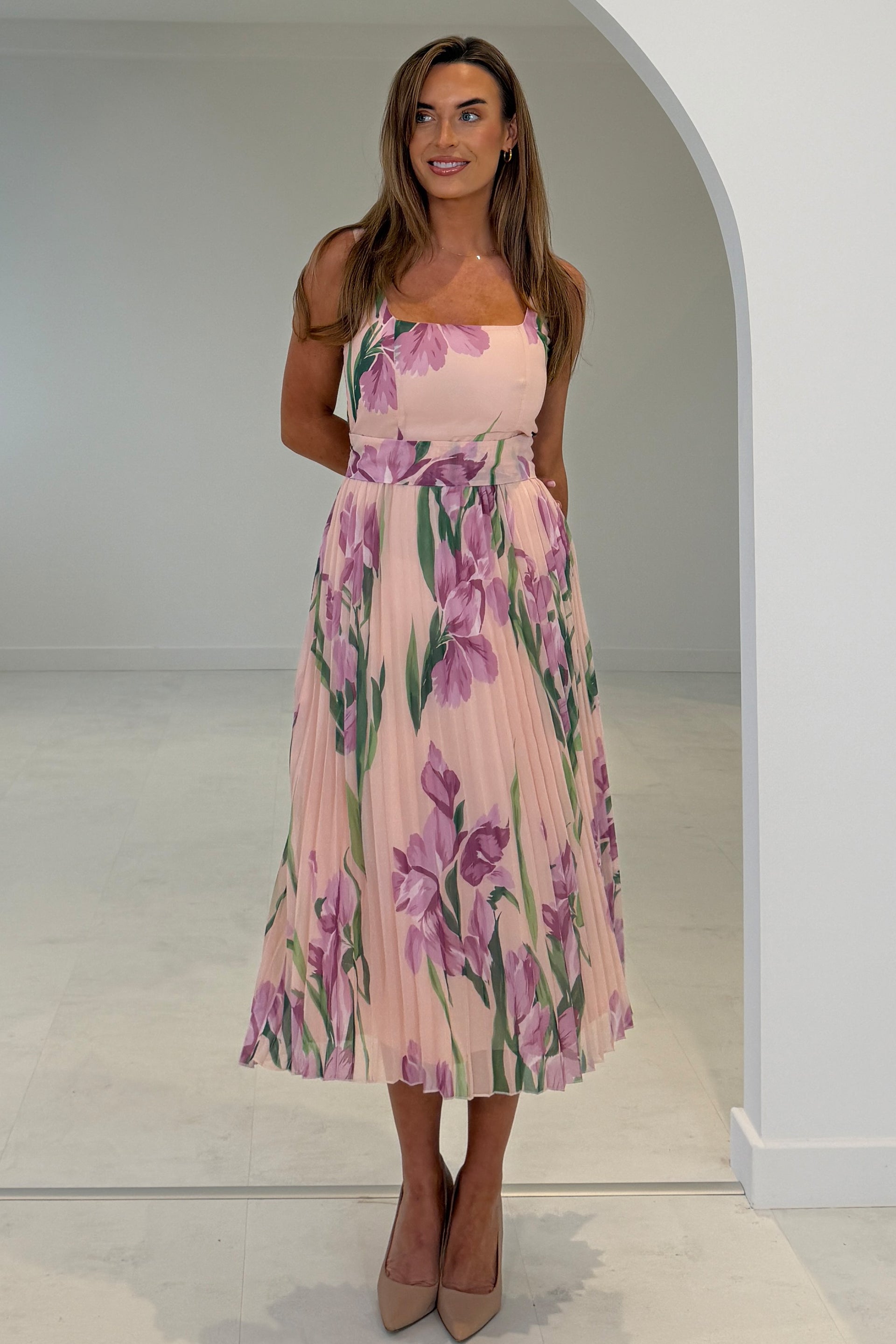Lola Floral Print Midi Dress Pink